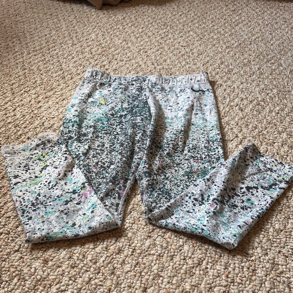 Like new Nike paint splatter leggings - Picture 2 of 8